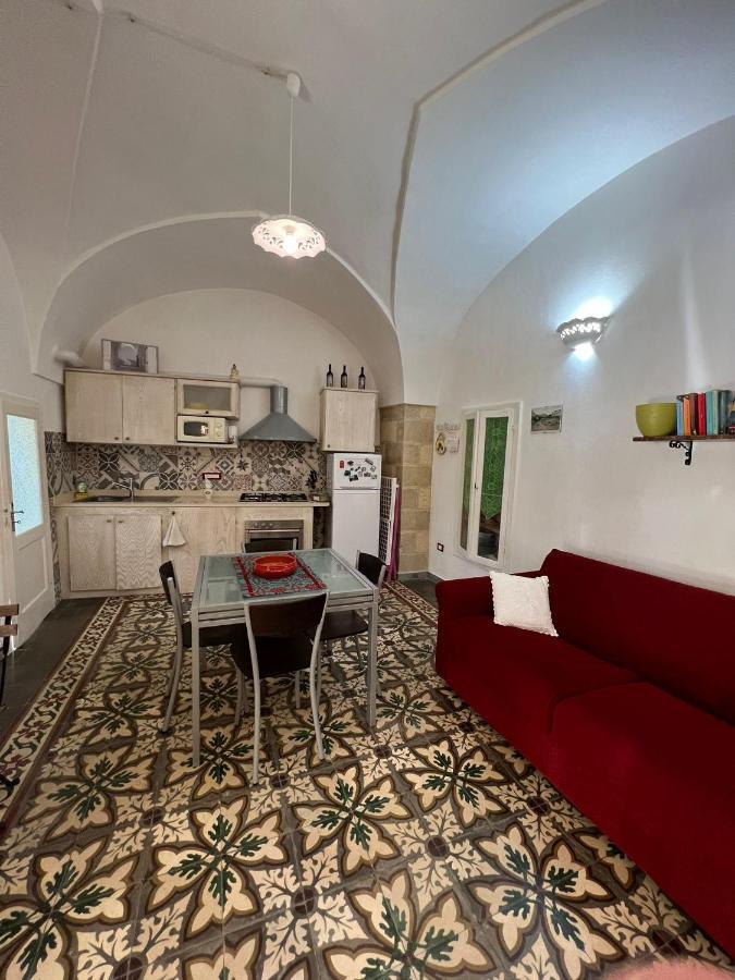 Casa Corte Della Liberta Uggiano La Chiesa Εξωτερικό φωτογραφία