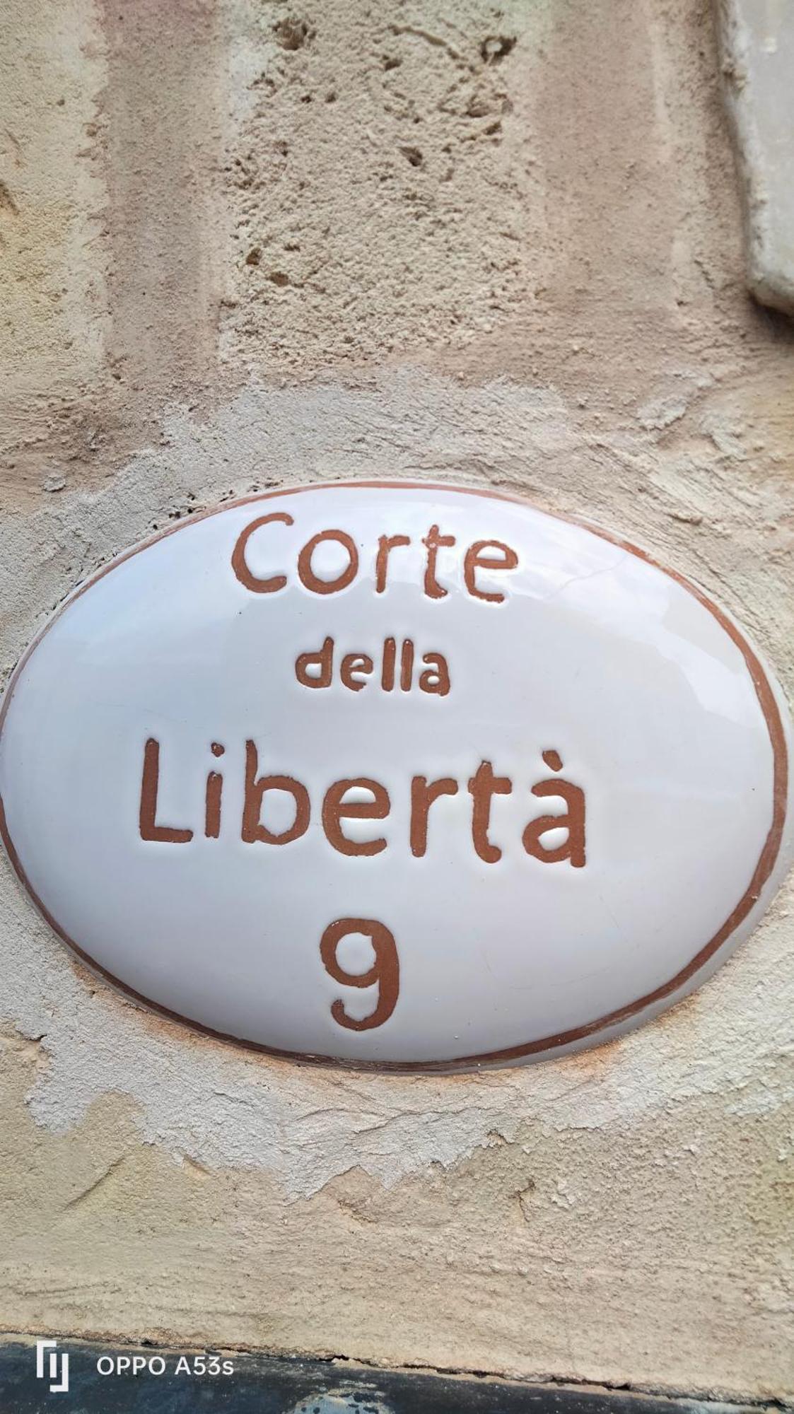 Casa Corte Della Liberta Uggiano La Chiesa Εξωτερικό φωτογραφία